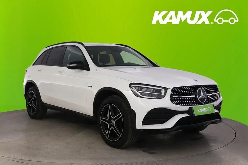 Käytetty Mercedes GLC300e AMG 211 HP (155 kW) 2020 Valkoinen Katumaasturi