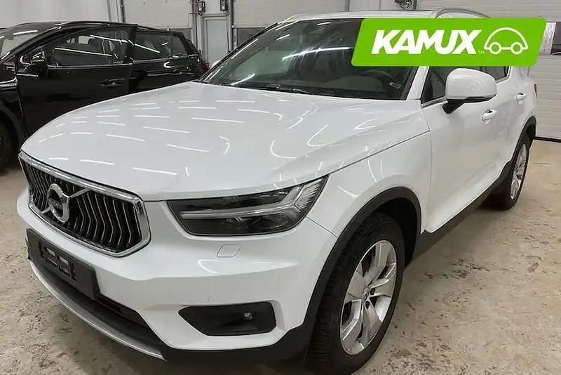 Käytetty Volvo XC40 Inscription 150 HP (110 kW) 2019 Valkoinen Katumaasturi