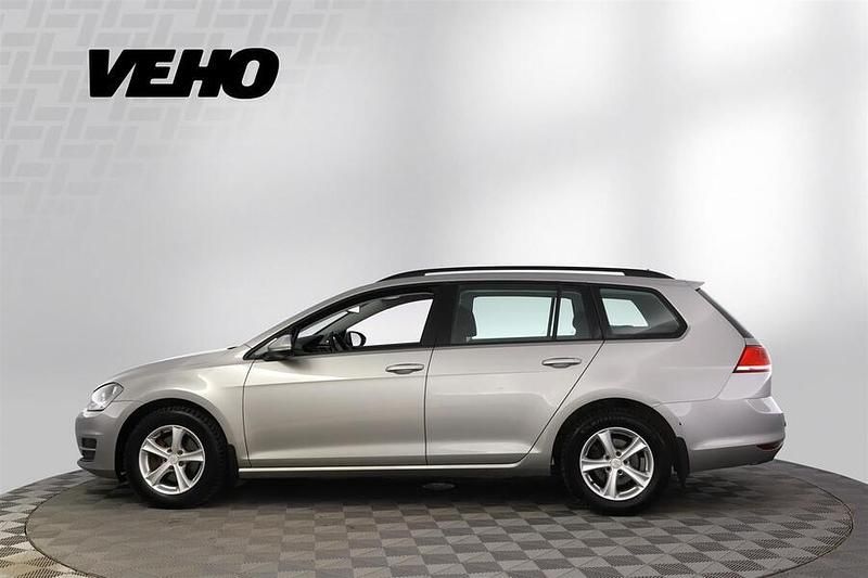 Käytetty VW Golf VII Comfortline 105 HP (77 kW) 2013 Harmaa Farmari