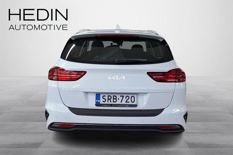 Käytetty Kia Ceed Sportswagon LX 120 HP (88 kW) 2024 Valkoinen Farmari