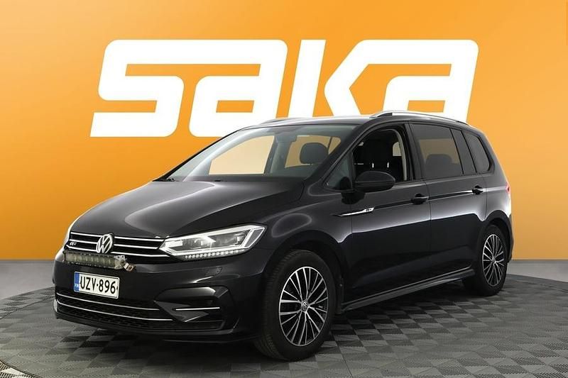 Käytetty VW Touran Edition 150 HP (110 kW) 2017 Tila-auto