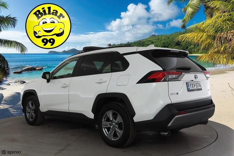 Käytetty Toyota RAV4 Hybrid Edition 178 HP (130 kW) 2024 Katumaasturi