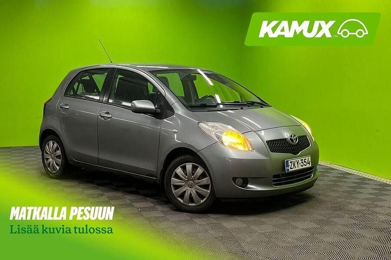 Hopea / harmaa Käytetty 2008 Toyota Yaris Viistoperä | 4 890 € (Perustarjous) - Kuva 1/3
