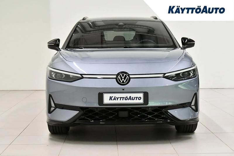 Uusi VW ID.7 GTX 250 kW (340 HP) 2025 Stonewashed blue met Farmari