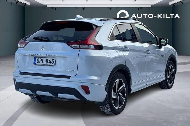 Käytetty Mitsubishi Eclipse Cross Intense 185 HP (136 kW) 2024 Valkoinen Katumaasturi