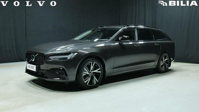 Harmaa Käytetty 2024 Volvo V90 Plus Farmari | 49 300 € (Kallis) - Kuva 1/3