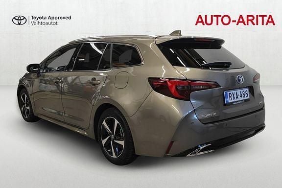 Käytetty Toyota Corolla Anniversary 140 HP (102 kW) 2024 Ruskea (beige) Farmari