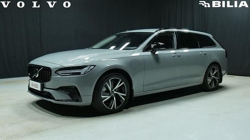 Harmaa Käytetty 2025 Volvo V90 Plus Farmari | 49 900 € (Kallis) - Kuva 1/3