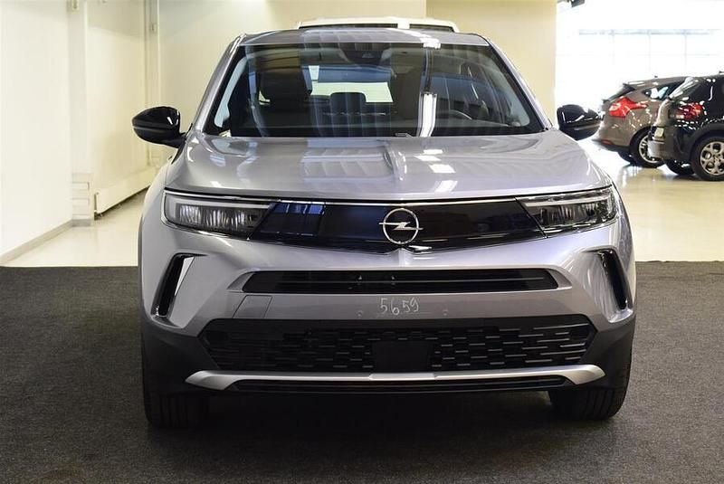 Käytetty Opel Mokka-e Innovation 100 kW (136 HP) 2023 Harmaa Katumaasturi