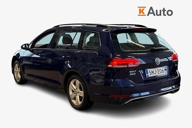 Käytetty VW Golf VII Comfortline 110 HP (80 kW) 2017 Sininen Farmari