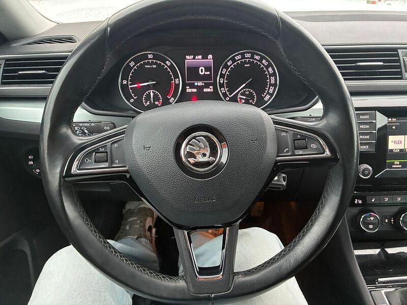 Käytetty Skoda Superb Ambition 190 HP (139 kW) 2016 Farmari