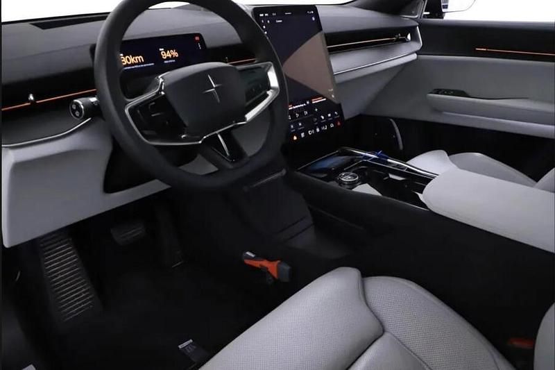 Käytetty Polestar 3 Pilot 360 kW (490 HP) 2024 Katumaasturi