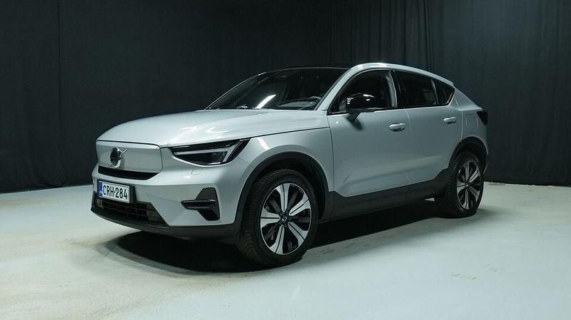 Käytetty 2023 Volvo C40 Core Katumaasturi | 32 600 € (Perustarjous) - Kuva 1/3