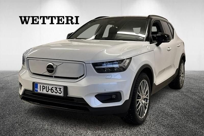 Käytetty Volvo XC40 Plus 169 kW (231 HP) 2022 Valkoinen Katumaasturi