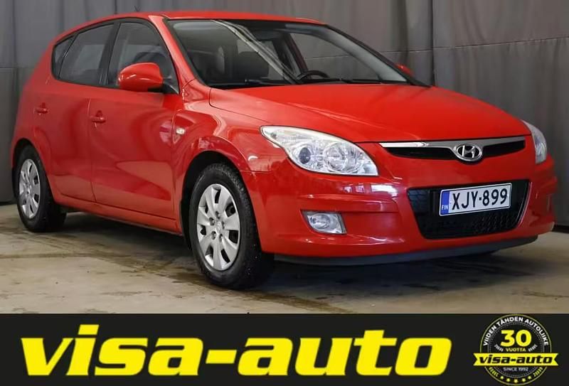 Käytetty Hyundai i30 Comfort 121 HP (88 kW) 2008 Punainen Farmari