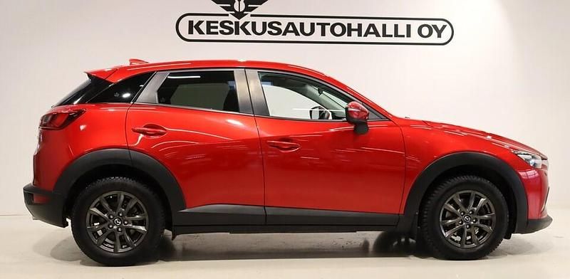Käytetty Mazda CX-3 Touring 120 HP (88 kW) 2018 Punainen Katumaasturi