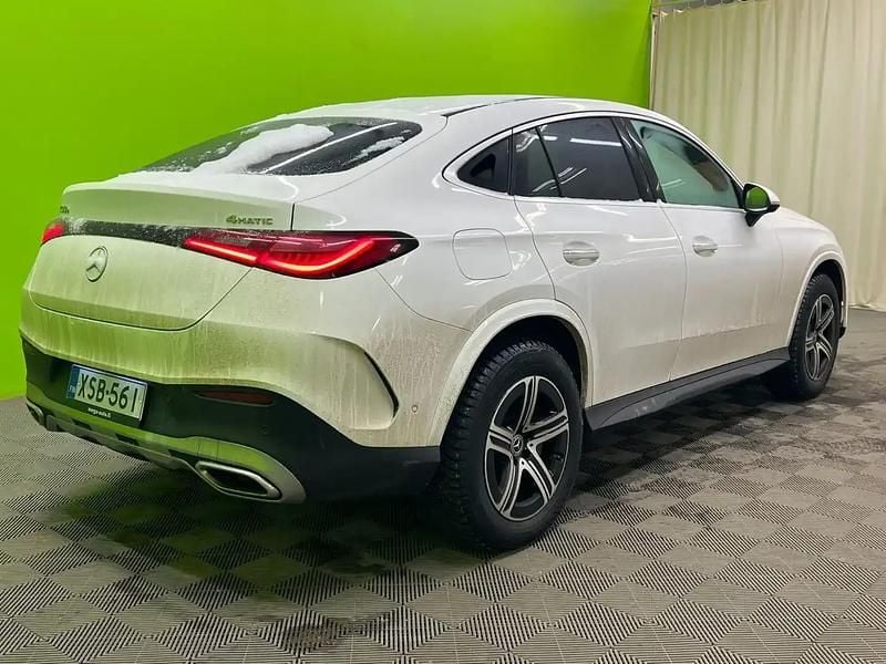 Käytetty Mercedes GLC300e Premium 313 HP (230 kW) 2024 Valkoinen Coupe - kaksiovinen