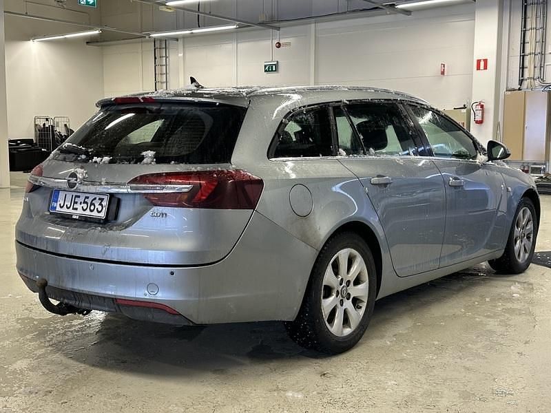 Käytetty Opel Insignia Edition 163 HP (119 kW) 2015 Farmari