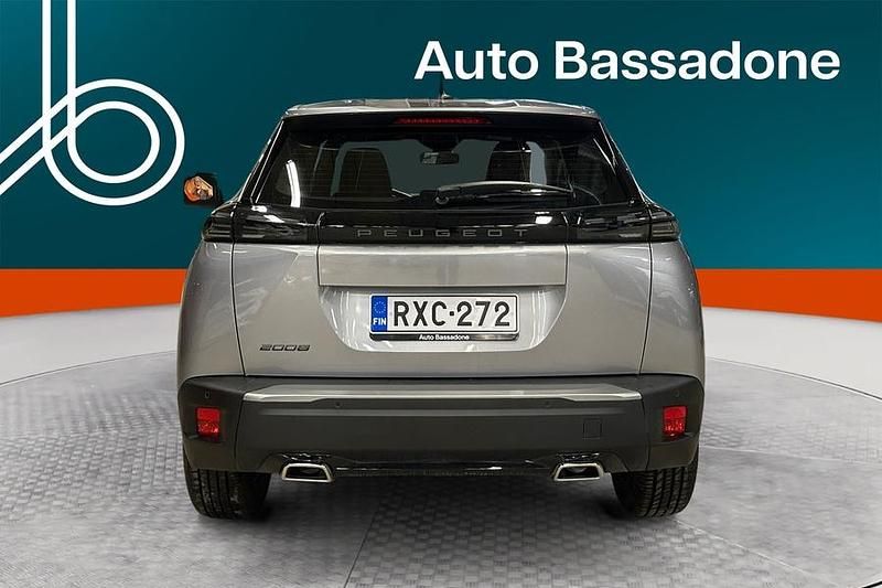 Käytetty Peugeot 2008 Active 131 HP (96 kW) 2024 Katumaasturi