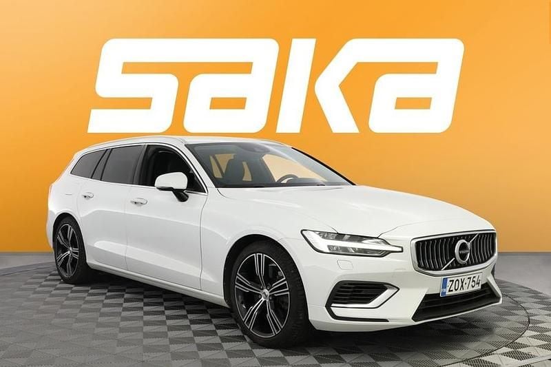 Käytetty Volvo V60 Inscription 340 HP (250 kW) 2021 Farmari