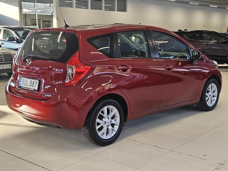 Käytetty Nissan Note Acenta 80 HP (58 kW) 2014 Punainen Viistoperä