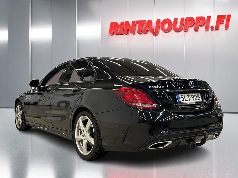 Käytetty Mercedes C200 Premium 136 HP (100 kW) 2015 Musta Sedan