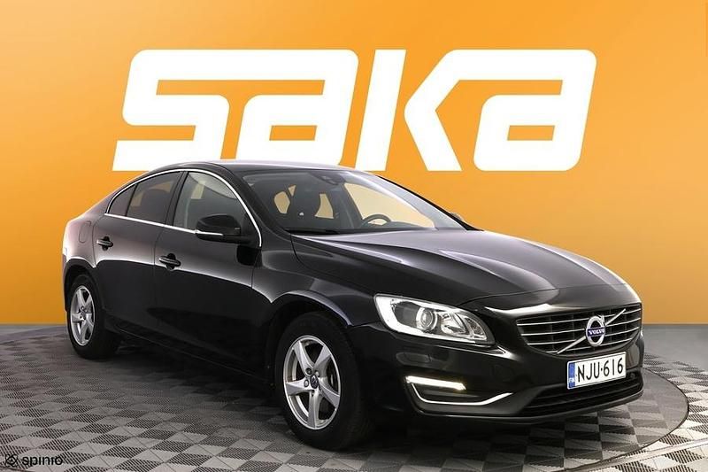 Käytetty Volvo S60 Business Edition 120 HP (88 kW) 2015 Sedan