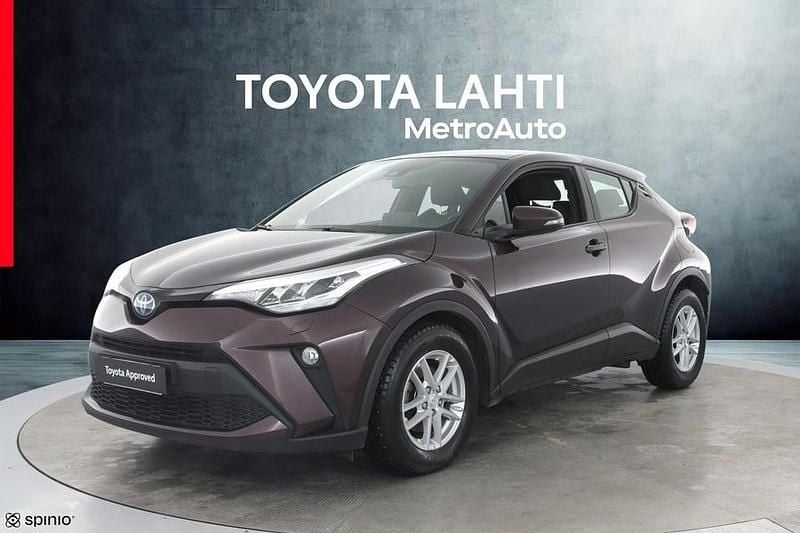 Violetti Käytetty 2023 Toyota C-HR Active Katumaasturi | 27 790 € (Perustarjous) - Kuva 1/4