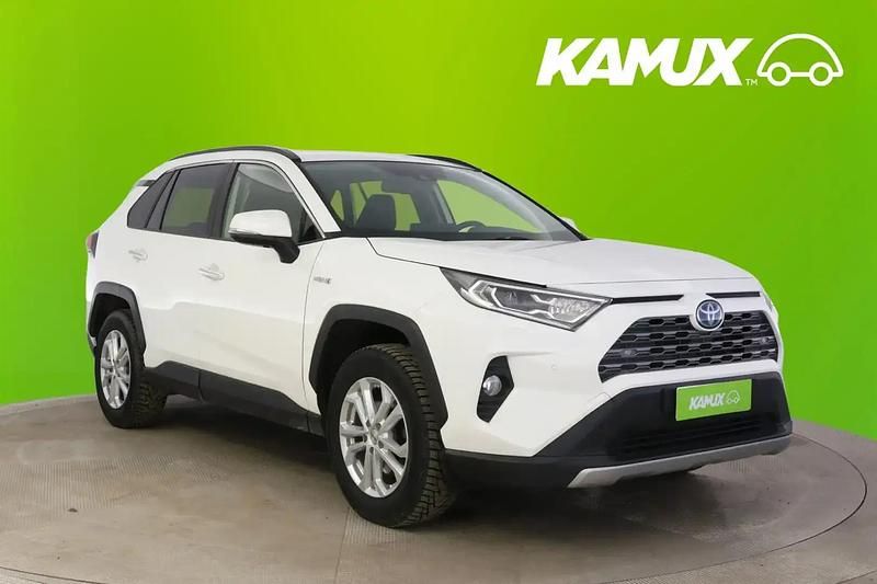 Käytetty Toyota RAV4 Hybrid Executive 178 HP (130 kW) 2021 Valkoinen Katumaasturi