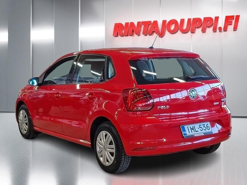 Käytetty VW Polo Trendline 75 HP (55 kW) 2016 Punainen Viistoperä