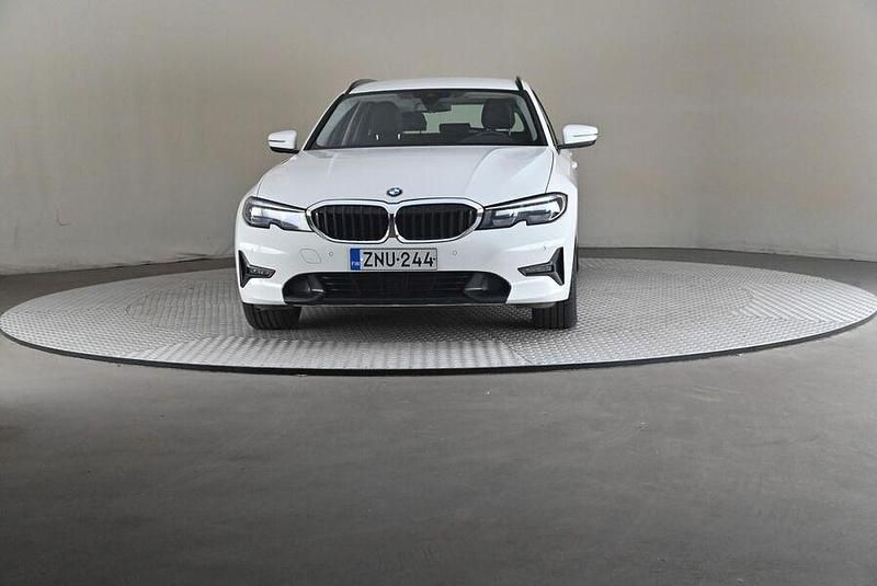 Käytetty BMW 320e Sport Line 204 HP (150 kW) 2021 Farmari