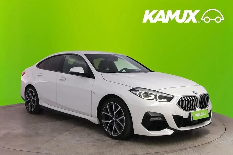 Valkoinen Käytetty 2022 BMW 218 M Sport Coupe - kaksiovinen | 27 290 € (Perustarjous) - Kuva 1/4