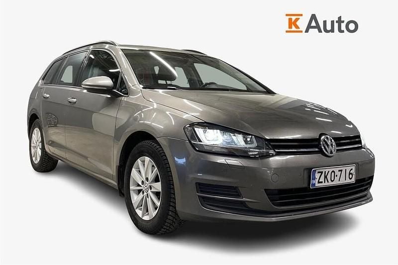 Käytetty VW Golf VII Comfortline 105 HP (77 kW) 2015 Farmari