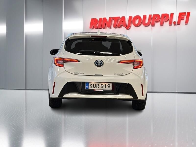 Käytetty Toyota Corolla Edition 122 HP (89 kW) 2022 Viistoperä