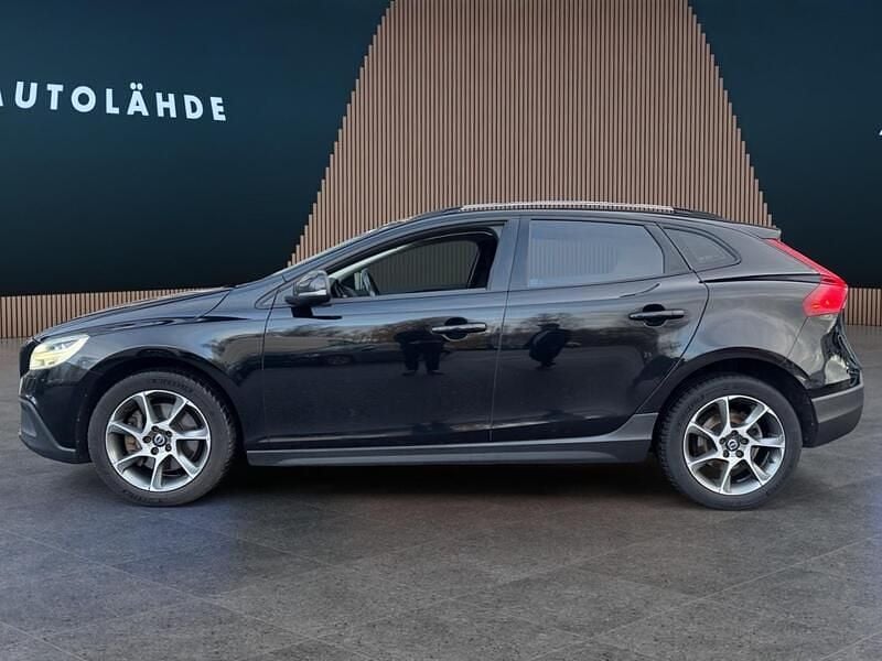 Käytetty Volvo V40 Business Edition 120 HP (88 kW) 2016 Viistoperä