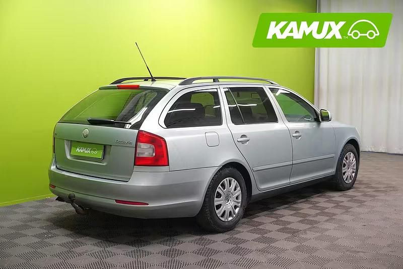 Käytetty Skoda Octavia Ambiente 2009 Farmari