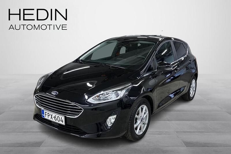 Musta Käytetty 2021 Ford Fiesta Titanium Viistoperä | 8 990 € (Hyvä tarjous) - Kuva 1/4
