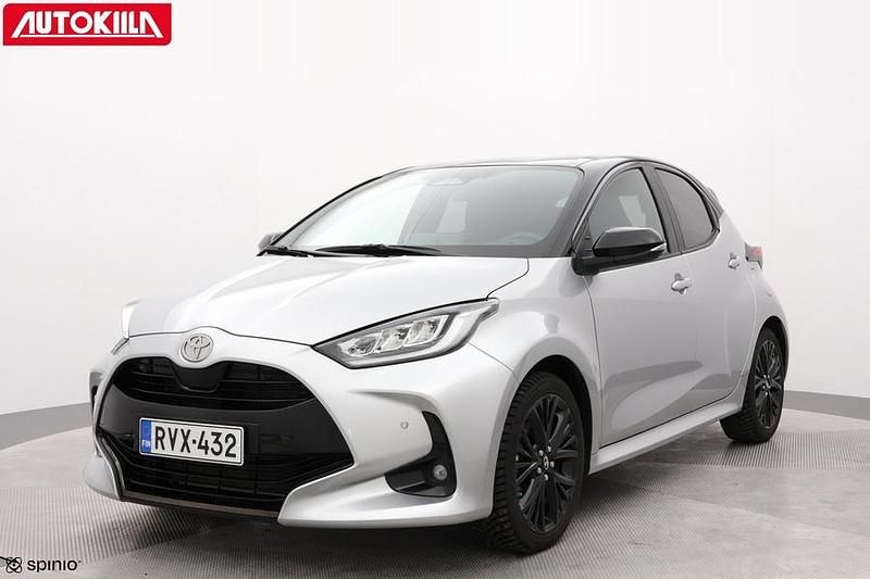Hopea Käytetty 2024 Toyota Yaris Hybrid Edition Viistoperä | 27 450 € (Kallis) - Kuva 1/4