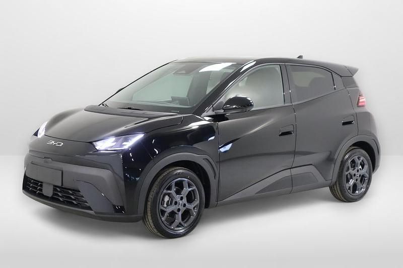 Käytetty BYD Dolphin Surf Comfort 114 kW (156 HP) 2025 Musta Viistoperä