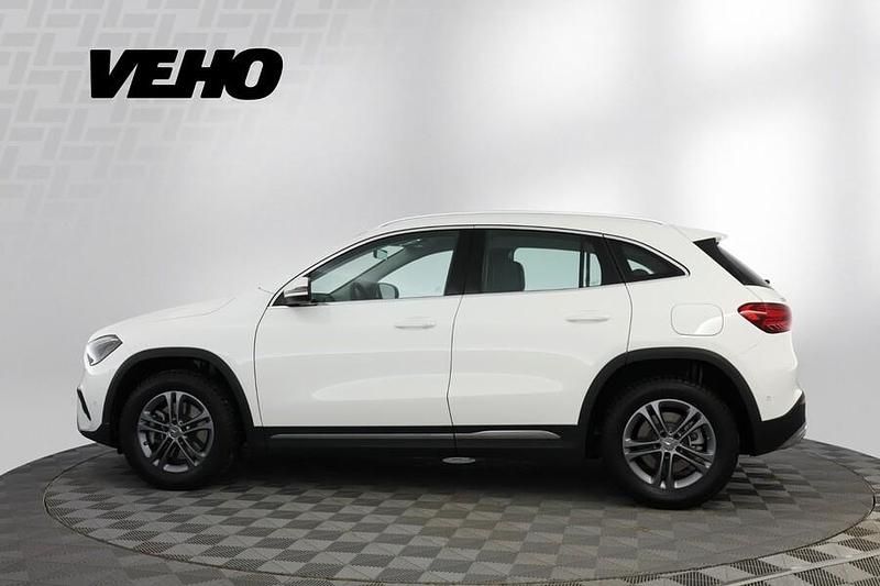Käytetty Mercedes GLA250 Advanced 163 HP (119 kW) 2023 Katumaasturi