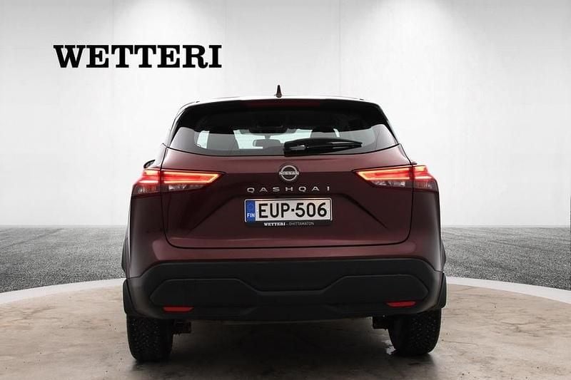 Käytetty Nissan Qashqai Acenta 158 HP (116 kW) 2023 Punainen Katumaasturi