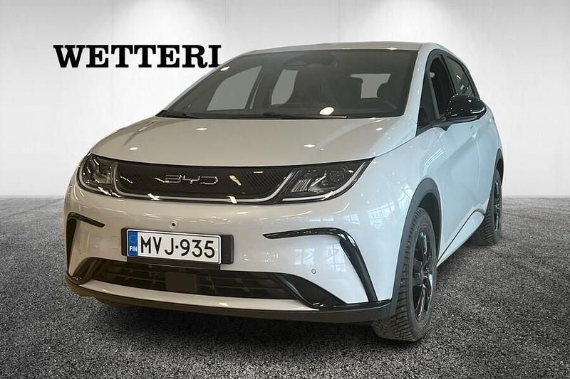 Käytetty BYD Dolphin Comfort 150 kW (204 HP) 2023 Valkoinen Viistoperä