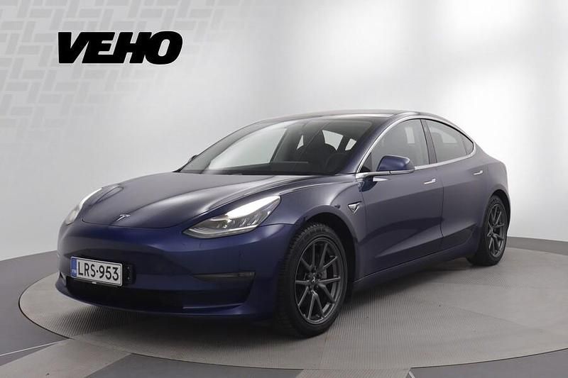 Sininen Käytetty 2019 Tesla Model 3 Sedan | 22 800 € (Perustarjous) - Kuva 1/4