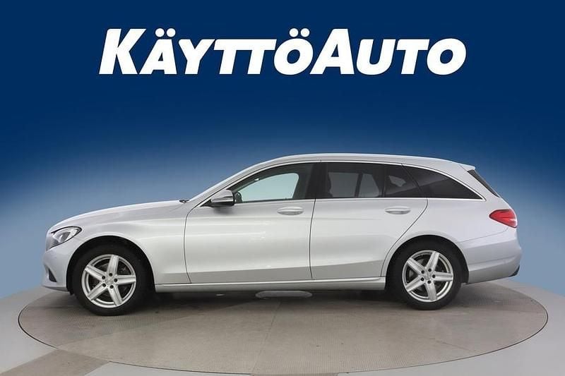 Käytetty Mercedes C220 Business 170 HP (125 kW) 2015 Hopea Farmari
