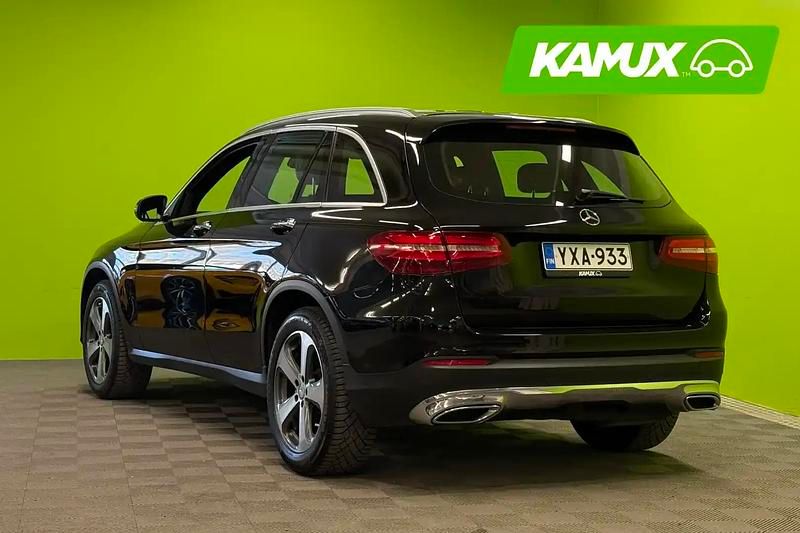 Käytetty Mercedes GLC250 Business 204 HP (150 kW) 2016 Musta Katumaasturi
