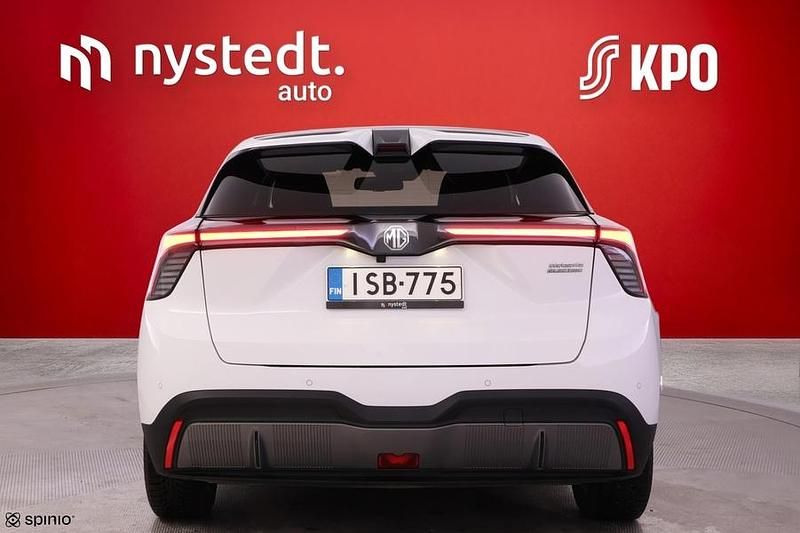 Käytetty MG MG4 EV Luxury 150 kW (204 HP) 2022 Viistoperä