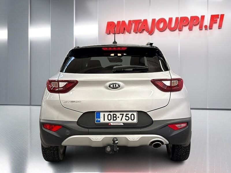 Käytetty Kia Stonic EX 84 HP (61 kW) 2018 Harmaa Katumaasturi