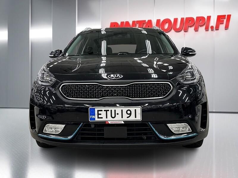 Käytetty Kia Niro EX 77 kW (105 HP) 2018 Musta Katumaasturi