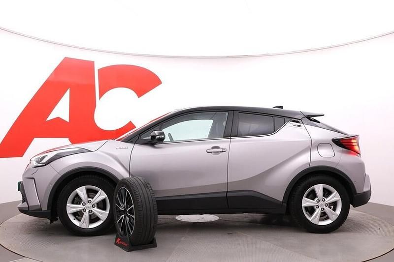Käytetty Toyota C-HR Premium 184 HP (135 kW) 2020 Hopea Katumaasturi