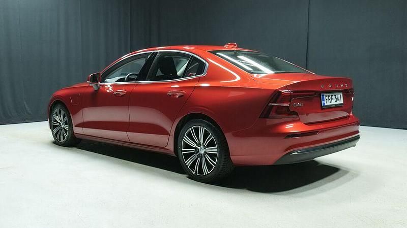 Käytetty Volvo S60 Performance 456 HP (335 kW) 2023 Punainen Sedan